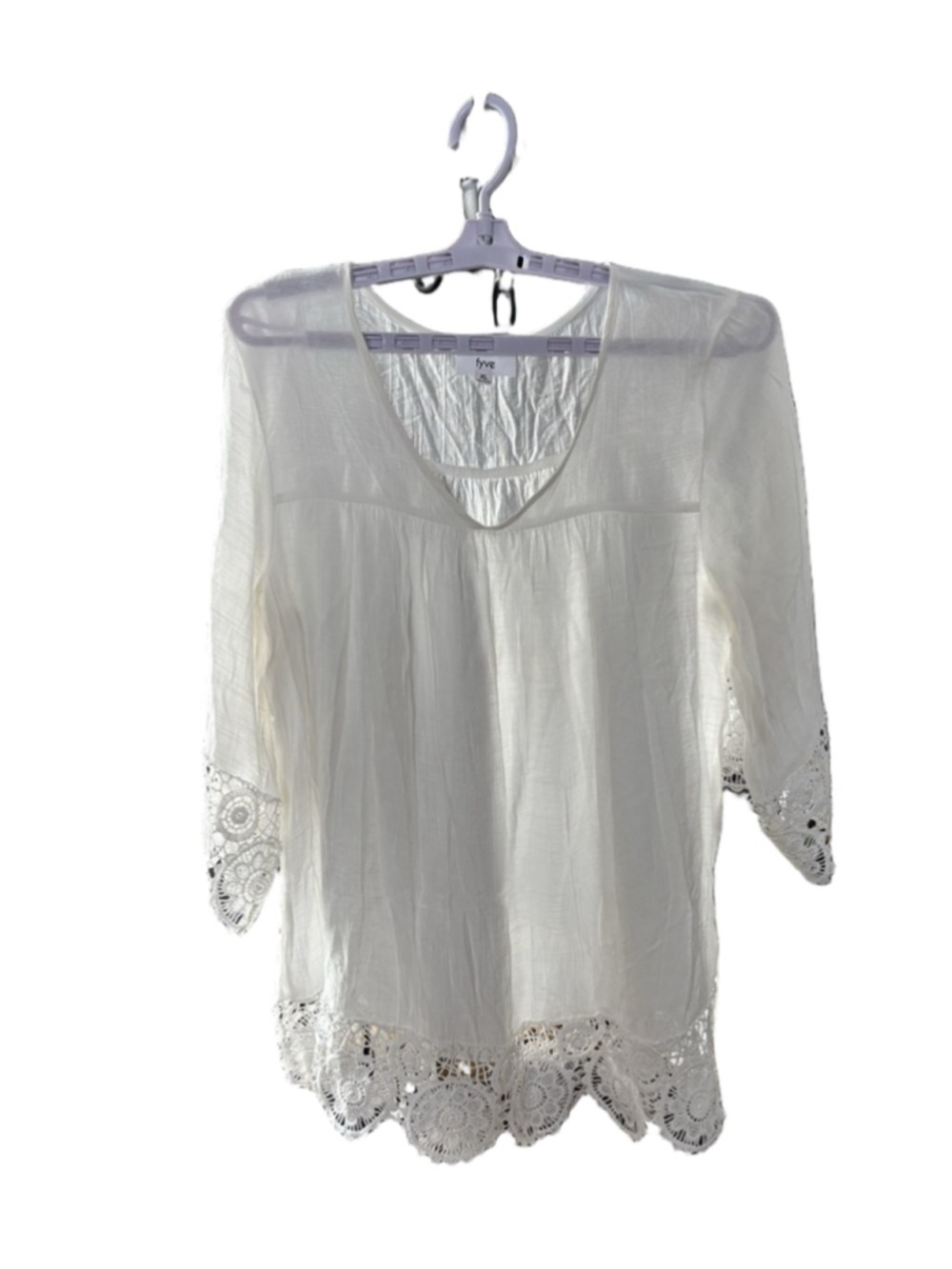 Women's fyve White Tunic Top with Lace Trim, Size XL